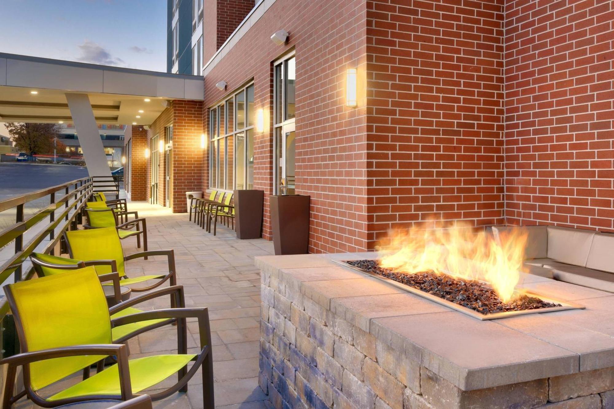 Springhill Suites By Marriott Salt Lake City Sugar House Exterior photo